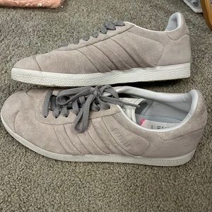 Womens size 9 adidas